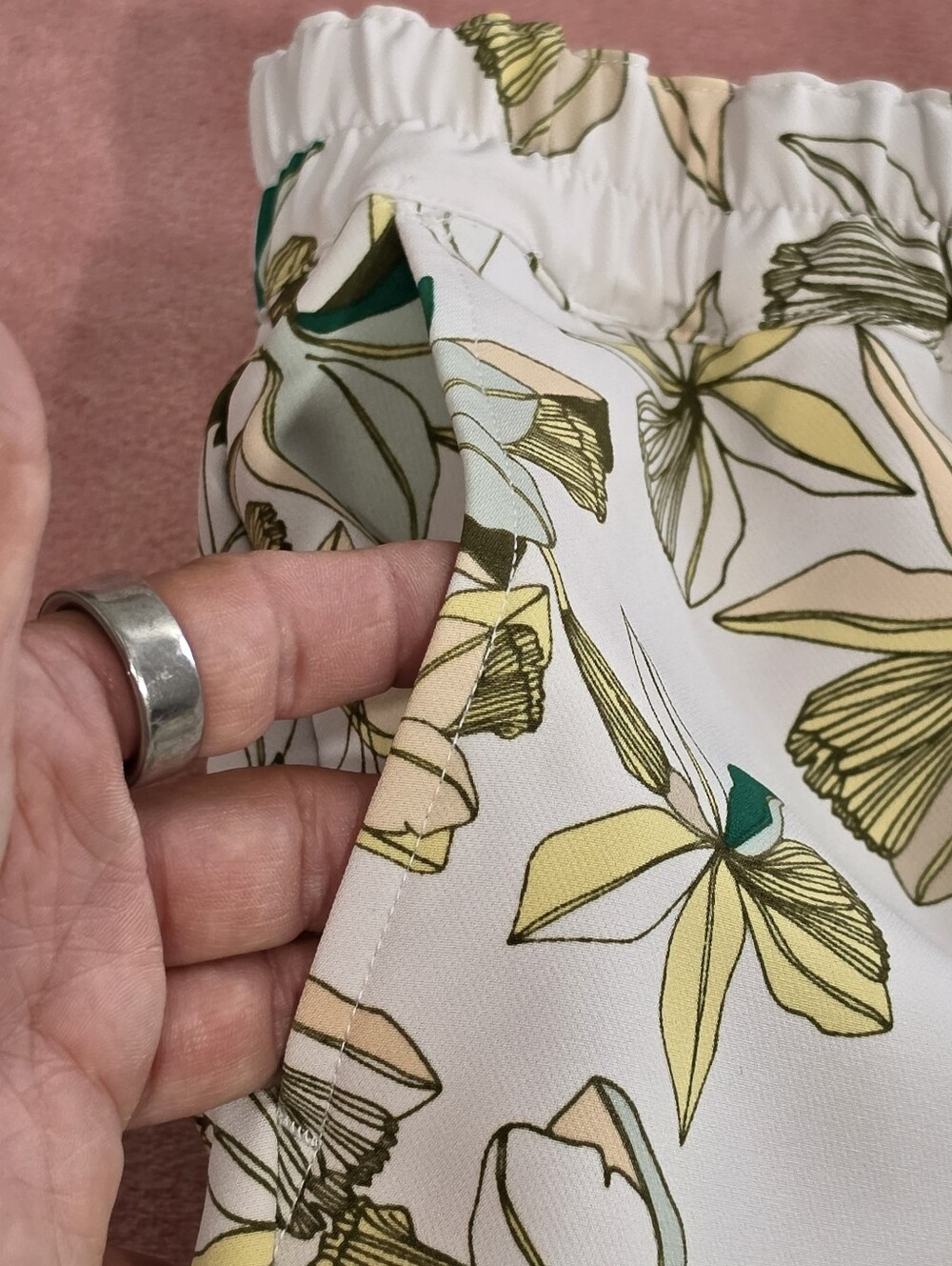 Liz Claiborne White Floral Ankle Pants - Picture 6 of 6